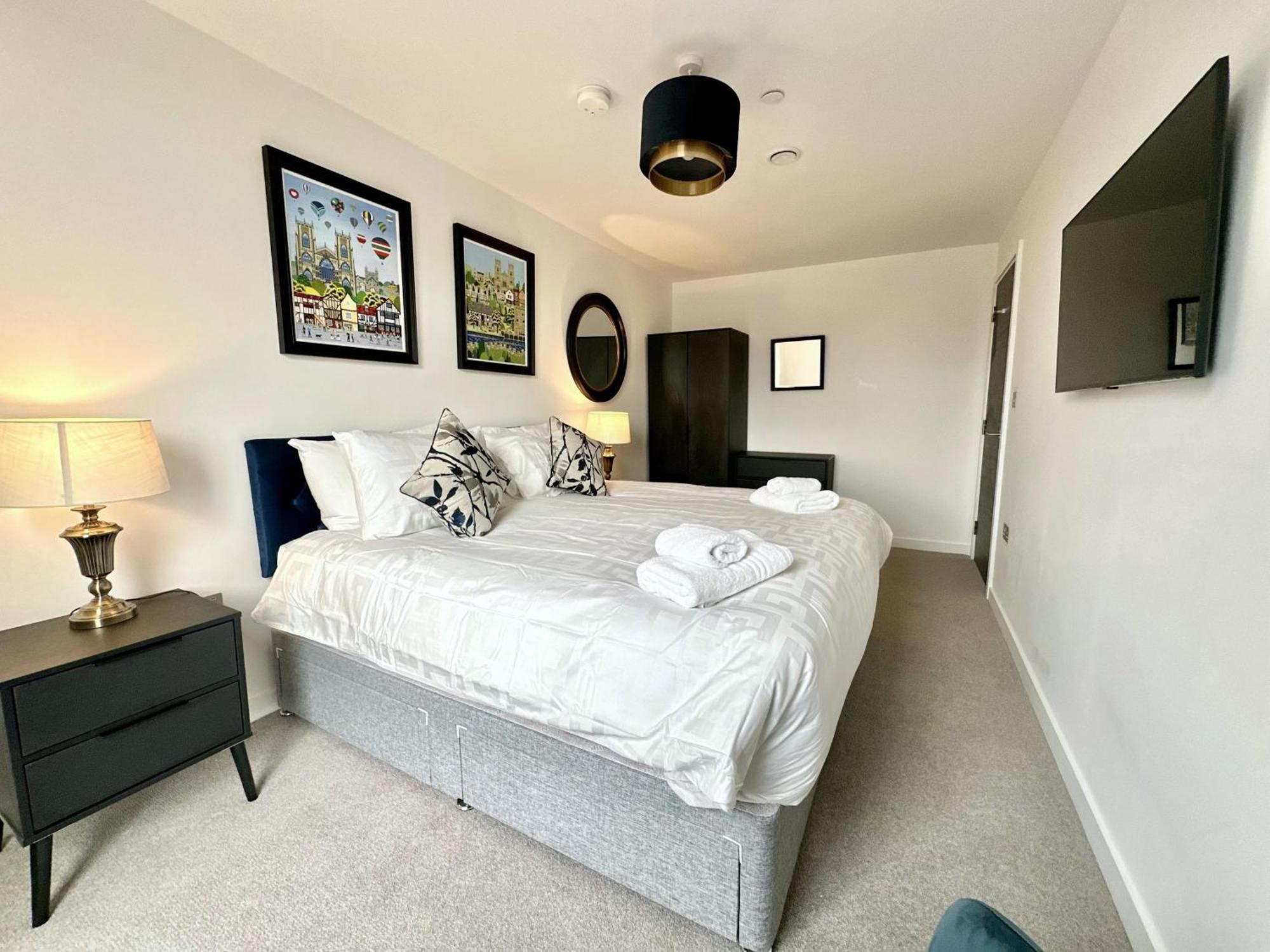 38 With Minster Views, Parking And Gym Apartment *